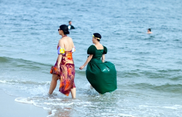 improv_everywhere_beach_ (7)
