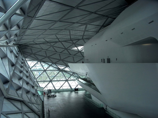 zaha11_01