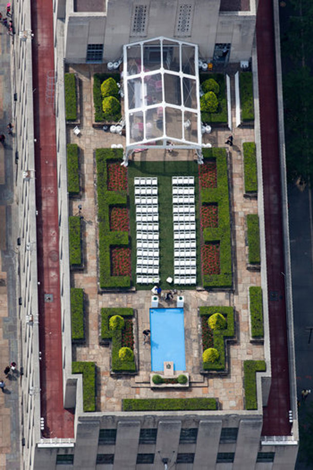 Rockefeller-Center,-620-Fifth-Avenue,-Manhattan