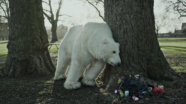 Greenpeace-Homeless-Polar-Bear9-640x360