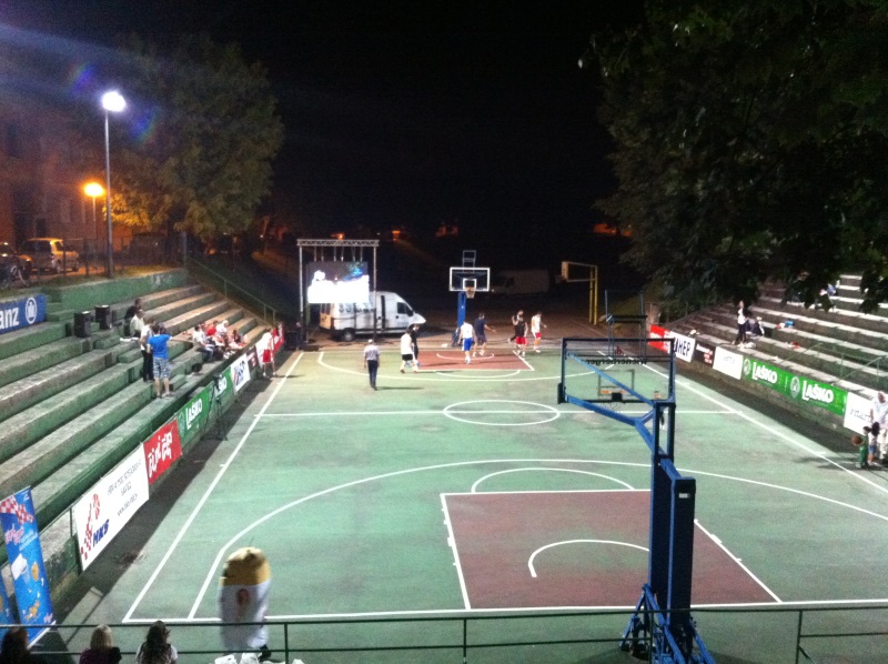 15-kosarkasko-igraliste-u-sancu